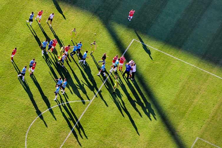 Ângulo aérea da primeira confusão do jogo:imagem 13