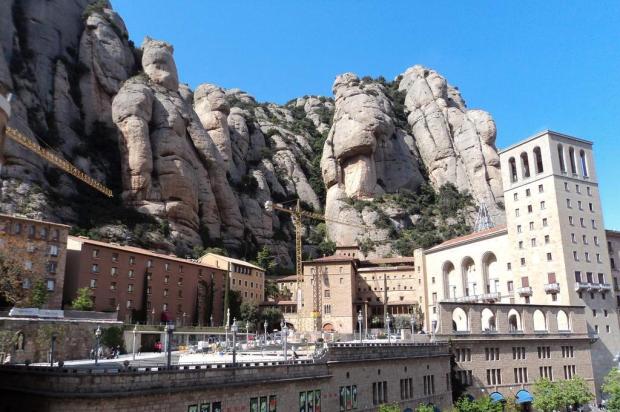 Conheça Montserrat, na Espanha, um lugar que tranquiliza a alma viviane bevilacqua/viviane bevilacqua Conheça Montserrat, na Espanha, um lugar que tranquiliza a alma viviane bevilacqua/viviane bevilacqua