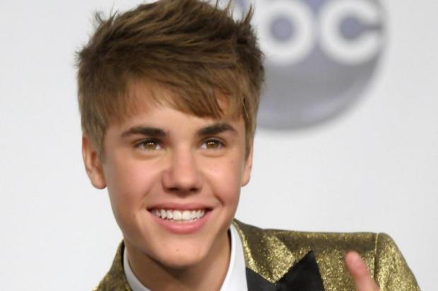 Polícia descobre plano para castrar e assassinar Justin Bieber, diz jornal Dan Steinberg/AP Polícia descobre plano para castrar e assassinar Justin Bieber, diz jornal Dan Steinberg/AP