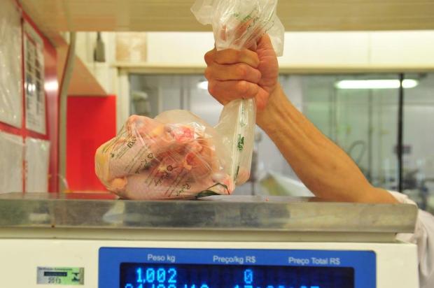 Alimentos aceleram alta e puxam IPCA-15 em dezembro Ronald Mendes/Agencia RBS