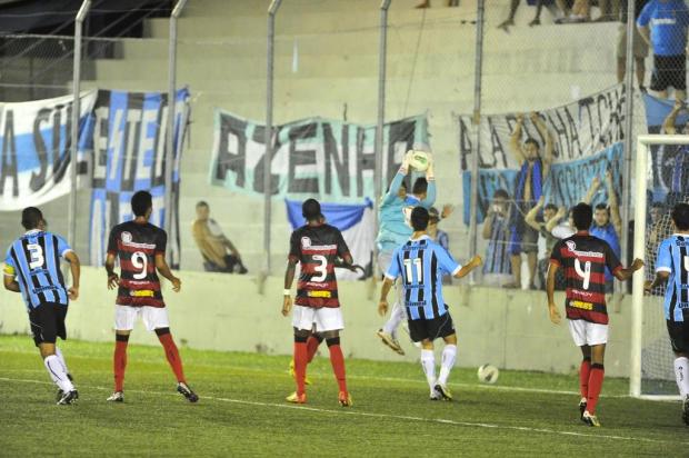 Grêmio vence o Vitória por 2 a 1, mas está fora da decisão da Copa do Brasil Sub-20 Adriana Franciosi/Agencia RBS Grêmio vence o Vitória por 2 a 1, mas está fora da decisão da Copa do Brasil Sub-20 Adriana Franciosi/Agencia RBS