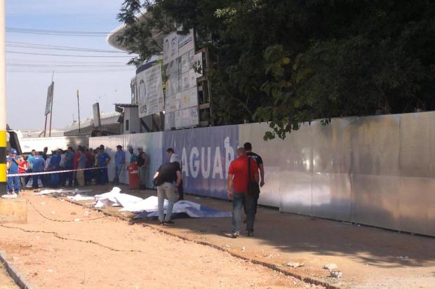 Operário é morto a tiros em frente à Arena Marcelo Oliveira/Diario Gaucho Operário é morto a tiros em frente à Arena Marcelo Oliveira/Diario Gaucho