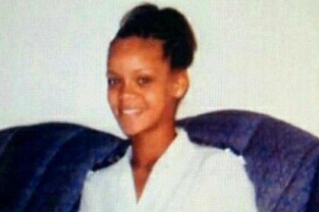 Rihanna posta foto de quando tinha 15 anos @badgalriri/Instagram