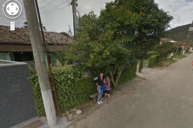 Mulher morta pelo filho em Penha aparece no Google Street View Reprodução/Google Maps Mulher morta pelo filho em Penha aparece no Google Street View Reprodução/Google Maps