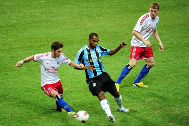 Grêmio pretende manter Fernando e já fez proposta para renovar com Naldo Fernando Gomes/Agencia RBS Grêmio pretende manter Fernando e já fez proposta para renovar com Naldo Fernando Gomes/Agencia RBS