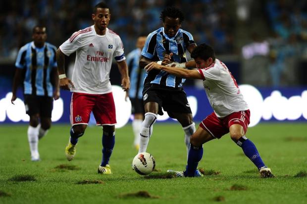 Empresa responsável pelo gramado da Arena justifica fragilidade na inauguração Mauro Vieira/Agencia RBS Empresa responsável pelo gramado da Arena justifica fragilidade na inauguração Mauro Vieira/Agencia RBS