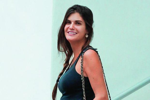 Bruno Gagliasso não é o pai da filha de Carol Francischini, afirma amigo Wagner AZ/Revista QUEM
