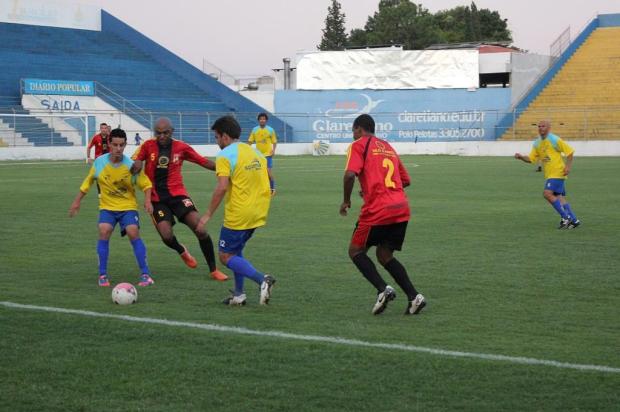 Pelotas vence jogo-treino em casa Gabriel Ribeiro/ECP/Divulgação