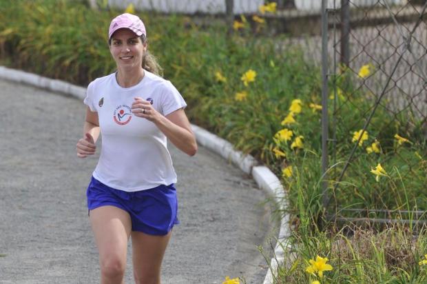 A corrida atrai mulheres que desejam manter a saúde e superar desafios Pena Filho/Agencia RBS A corrida atrai mulheres que desejam manter a saúde e superar desafios Pena Filho/Agencia RBS