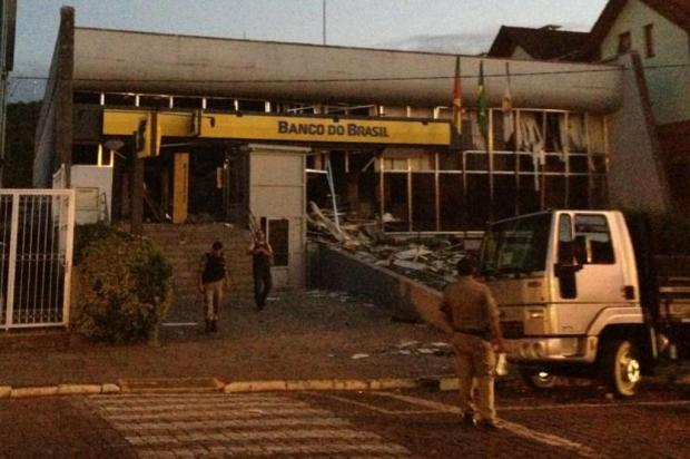 Polícia fecha o cerco a quadrilha no Vale do Sinos Guilherme Pulita/Agencia RBS Polícia fecha o cerco a quadrilha no Vale do Sinos Guilherme Pulita/Agencia RBS