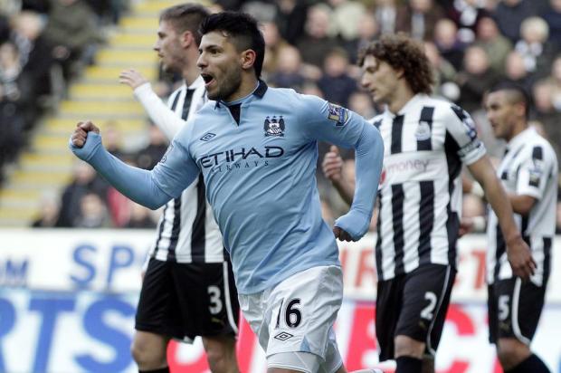 City derrota Newcastle e seca United para reduzir vantagem Graham Stuart/AFP City derrota Newcastle e seca United para reduzir vantagem Graham Stuart/AFP