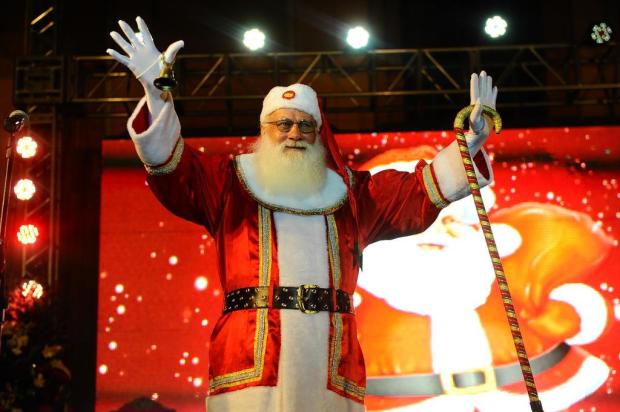 Chegada do Papai Noel marca show de Natal na Usina do Gasômetro Emílio Pedroso/Agencia RBS Chegada do Papai Noel marca show de Natal na Usina do Gasômetro Emílio Pedroso/Agencia RBS
