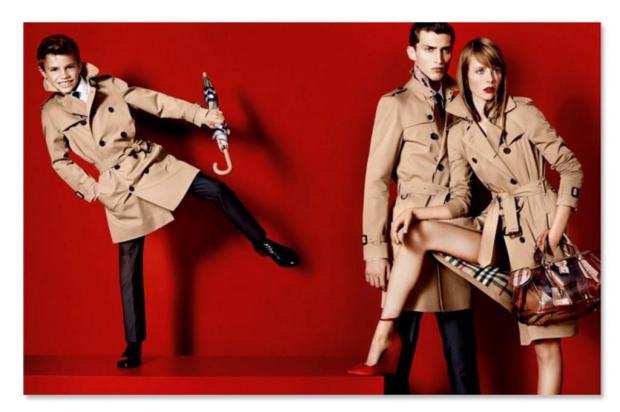 Filho de Victoria e David Beckham estrela campanha de grife de luxo britânica Burberry/Divulgação