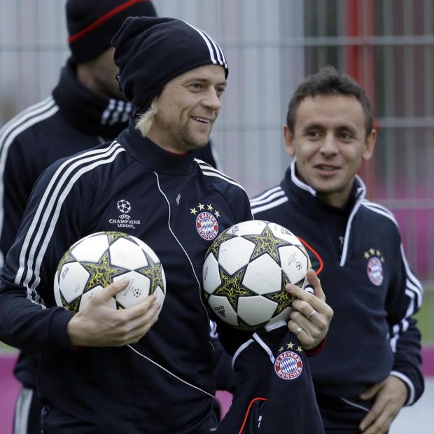 Alternativa para a lateral-direita, Rafinha fala sobre atuar no Inter: "Teria de analisar com carinho" Matthias Schrader/AP
