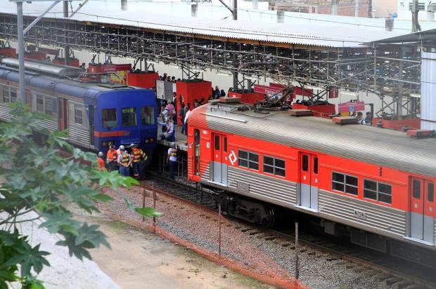 Colisão entre trens deixa 20 feridos em São Paulo ORLANDO JUNIOR/FUTURA PRESS/ESTADÃO CONTEÚDO