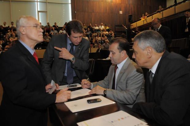 Deputados estaduais aprovam venda de bebida alcoólica durante a Copa 2014 Marcelo Bertani/Assembleia Legislativa Deputados estaduais aprovam venda de bebida alcoólica durante a Copa 2014 Marcelo Bertani/Assembleia Legislativa