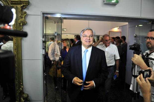 Ao passar cargo, Odone deseja sucesso a Koff: "Que ele seja iluminado" Lauro Alves/Agencia RBS