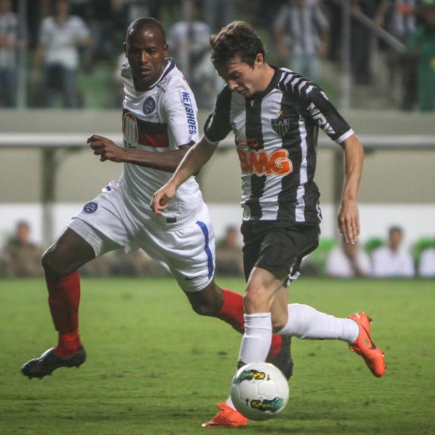 Kalil diz ter recusado proposta de 11 milhões de euros para vender Bernard Bruno Cantini/Divulgação,Atlético-MG Kalil diz ter recusado proposta de 11 milhões de euros para vender Bernard Bruno Cantini/Divulgação,Atlético-MG