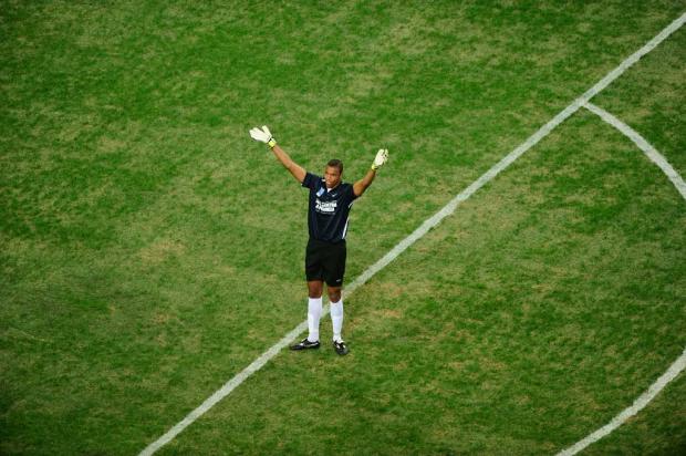 Apesar das dores no joelho, médico do Grêmio descarta lesão séria em Dida Mauro Vieira/Agência RBS/ Apesar das dores no joelho, médico do Grêmio descarta lesão séria em Dida Mauro Vieira/Agência RBS/