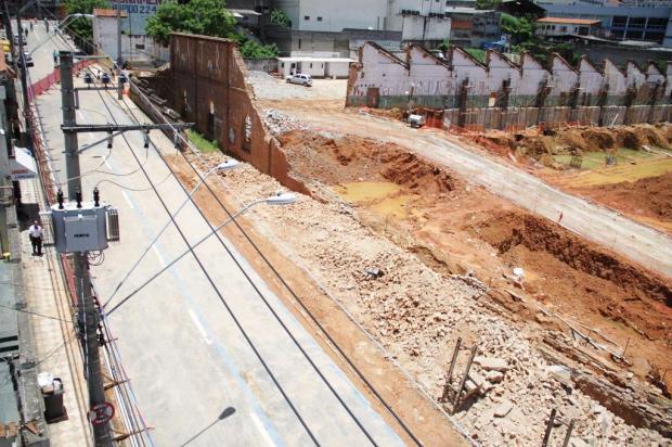 Empresa afirma que é "prematuro" apontar causa para queda de muro que matou sete pessoas Bruno Cecim/FUTURA PRESS/ESTADÃO CONTEÚDO Empresa afirma que é "prematuro" apontar causa para queda de muro que matou sete pessoas Bruno Cecim/FUTURA PRESS/ESTADÃO CONTEÚDO