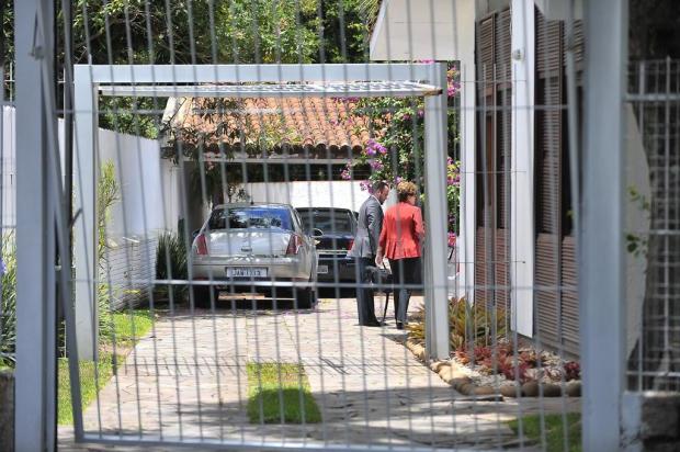 Dilma desembarcou em Canoas e se dirigiu para a casa do ex-marido Carlos Macedo/Agencia RBS