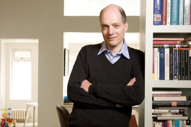 Centro de estudos criado por Alain de Botton pode ganhar sede no Brasil Vincent Starr/Editora Intrínseca,divulgação Centro de estudos criado por Alain de Botton pode ganhar sede no Brasil Vincent Starr/Editora Intrínseca,divulgação