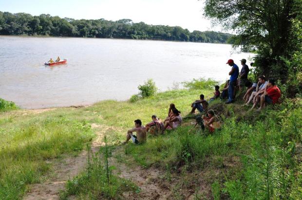 Mergulhadores de Porto Alegre reforçam buscas a irmãos que se afogaram no Rio Jacuí Clarissa Cunha/Especial