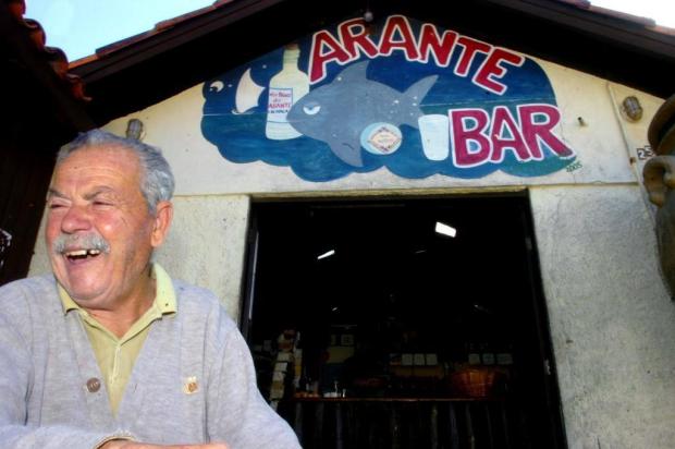Arante José Monteiro, fundador do Bar do Arante, morre aos 77 anos Guto Kuerten/Agencia RBS Arante José Monteiro, fundador do Bar do Arante, morre aos 77 anos Guto Kuerten/Agencia RBS