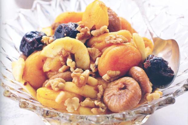 Frutas secas ganham destaque na mesa do Réveillon 200 receitas/Reprodução
