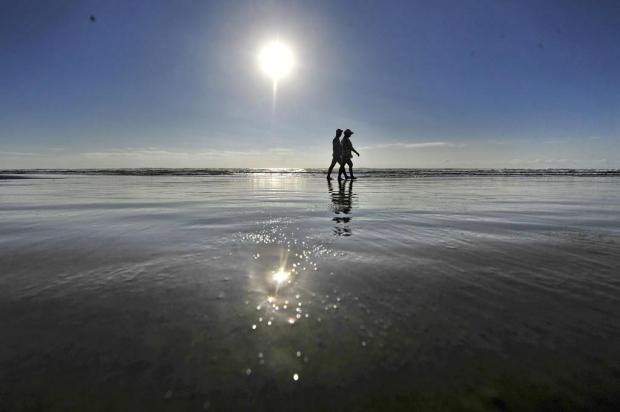 Domingo tem tempo seco e ensolarado na maior parte do Rio Grande do Sul Lauro Alves/Agencia RBS Domingo tem tempo seco e ensolarado na maior parte do Rio Grande do Sul Lauro Alves/Agencia RBS