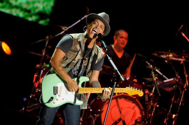 Bruno Mars aposta no pop soul em disco amparado por produtores de sucessos Stephan Solon/XYZ Live,divulgação Bruno Mars aposta no pop soul em disco amparado por produtores de sucessos Stephan Solon/XYZ Live,divulgação
