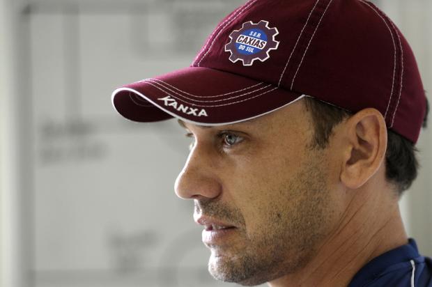 Técnico Picoli aprova atuação do Caxias e destaca movimentação de Michel em amistoso Juan Barbosa, Agência RBS/Agência RBS