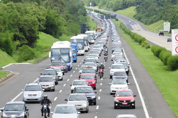 Motoristas precisarão de muita paciência na volta para casa Ronaldo Bernardi/Agencia RBS Motoristas precisarão de muita paciência na volta para casa Ronaldo Bernardi/Agencia RBS