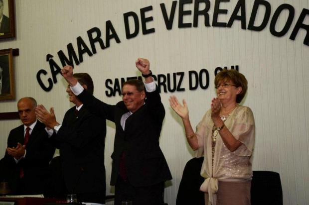 Prefeito Telmo Kirst pretende reduzir custos da prefeitura de Santa Cruz do Sul Luis Fernando Bertuol/Divulgação Prefeito Telmo Kirst pretende reduzir custos da prefeitura de Santa Cruz do Sul Luis Fernando Bertuol/Divulgação