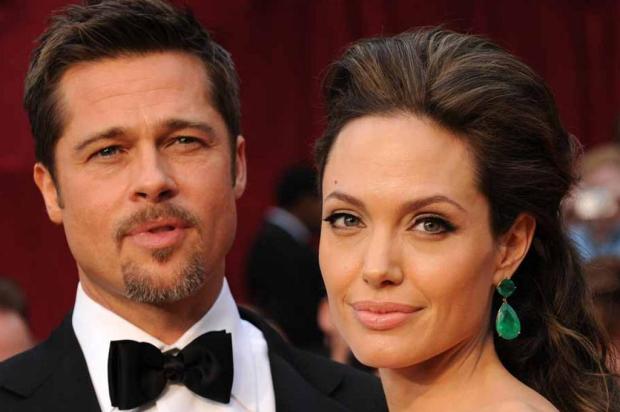 Angelina Jolie e Brad Pitt teriam se casado em segredo no Natal AFP/AFP Angelina Jolie e Brad Pitt teriam se casado em segredo no Natal AFP/AFP