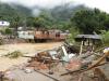 A forte chuva levou destruição e deixou centenas de pessoas desabrigadas em Xerém, no distrito de Duque de Caxias (RJ)