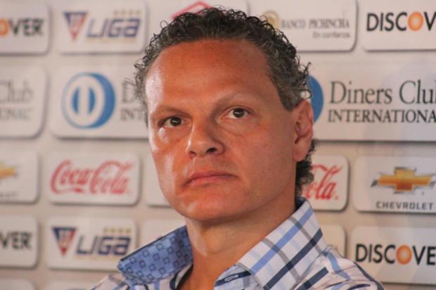 "É lamentável que tenhamos de enfrentar uma equipe grande como o Grêmio", diz dirigente da LDU Divulgação/Site oficial LDU "É lamentável que tenhamos de enfrentar uma equipe grande como o Grêmio", diz dirigente da LDU Divulgação/Site oficial LDU