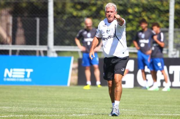 Antônio Mello foca trabalhos físicos em adaptação à altitude Lucas Uebel/Grêmio FBPA/Divulgação/ Antônio Mello foca trabalhos físicos em adaptação à altitude Lucas Uebel/Grêmio FBPA/Divulgação/