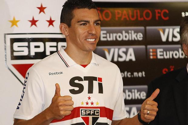 "Sonho realizado", diz Lúcio sobre voltar ao Brasil e jogar no São Paulo LEO MARTINS/Estadão Conteúdo