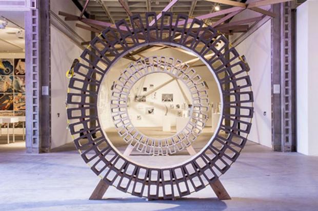 Mostra inspirada no seriado 'Lost' inaugura em Los Angeles REPRODUÇÃO/REPRODUÇÃO Mostra inspirada no seriado 'Lost' inaugura em Los Angeles REPRODUÇÃO/REPRODUÇÃO