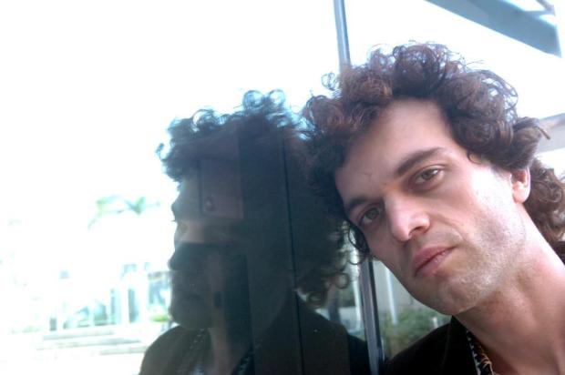 Ismael Caneppele assina uma série de textos sobre o verão no caderno Cultura Dulce Helfer/Agencia RBS Ismael Caneppele assina uma série de textos sobre o verão no caderno Cultura Dulce Helfer/Agencia RBS