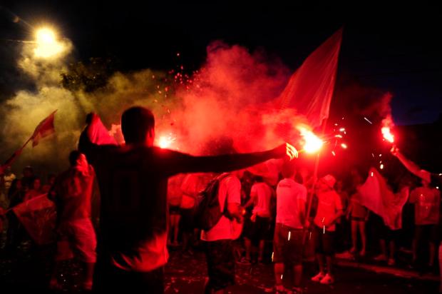 Na chegada a Gramado, Dunga se impressiona com recepção da torcida Mauro Vieira/ Na chegada a Gramado, Dunga se impressiona com recepção da torcida Mauro Vieira/