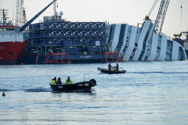 Capitão do Costa Concordia diz ser tratado como se fosse Bin Laden FILIPPO MONTEFORTE/AFP Capitão do Costa Concordia diz ser tratado como se fosse Bin Laden FILIPPO MONTEFORTE/AFP