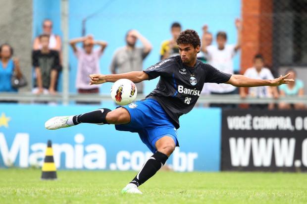 Tímido, Willian José recebe chance para mostrar que pode ser titular Lucas Uebel, Divulgação/ Tímido, Willian José recebe chance para mostrar que pode ser titular Lucas Uebel, Divulgação/