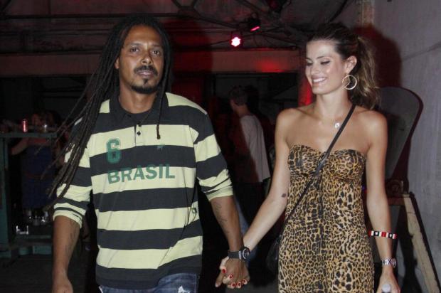 Isabeli Fontana e Falcão estariam curtindo temporada em Florianópolis Alex Palarea/AgNews Isabeli Fontana e Falcão estariam curtindo temporada em Florianópolis Alex Palarea/AgNews