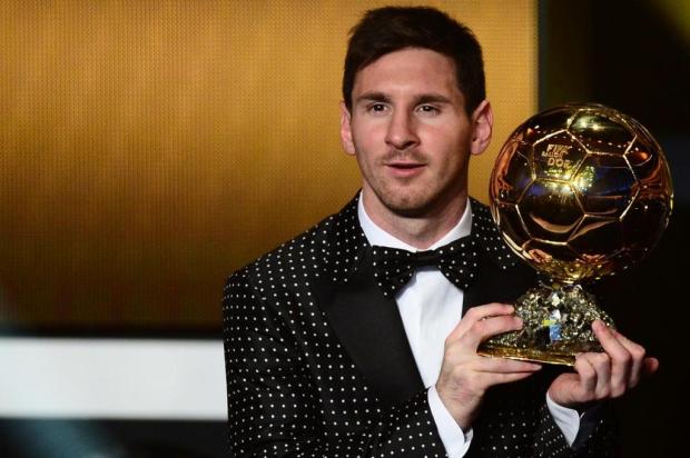 TV árabe denuncia erro da Fifa na contagem de votos da Bola de Ouro AFP PHOTO / OLIVIER MORIN/AFP TV árabe denuncia erro da Fifa na contagem de votos da Bola de Ouro AFP PHOTO / OLIVIER MORIN/AFP