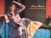 Androginia é a palavra-chave do visual de Bowie no início dos anos 1970. Na capa de seu terceiro disco, The Man Who Sold the World, ele aparece de vestido e cabelos longos. Neste álbum, a sonoridade do músico torna-se mais agressiva, com o uso de guitarras pesadas