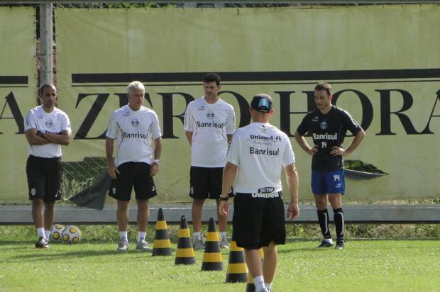 Lateral Fábio Aurélio será poupado e não vai a Quito Marco Souza/
