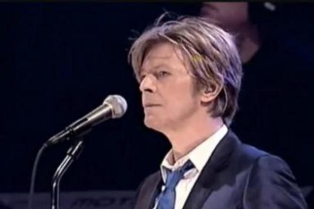 Esposa de David Bowie sugere que ele fará shows para promover novo disco Reprodução/Reprodução