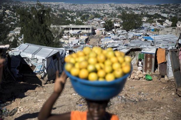 Na tentativa de reviver o Haiti, esperanças grandiosas colidem com duras verdades Port-au-Prince,Haiti/NYTNS Na tentativa de reviver o Haiti, esperanças grandiosas colidem com duras verdades Port-au-Prince,Haiti/NYTNS